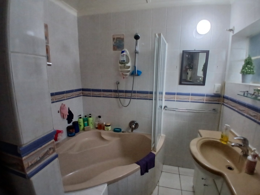 3 Bedroom Property for Sale in Horison Gauteng