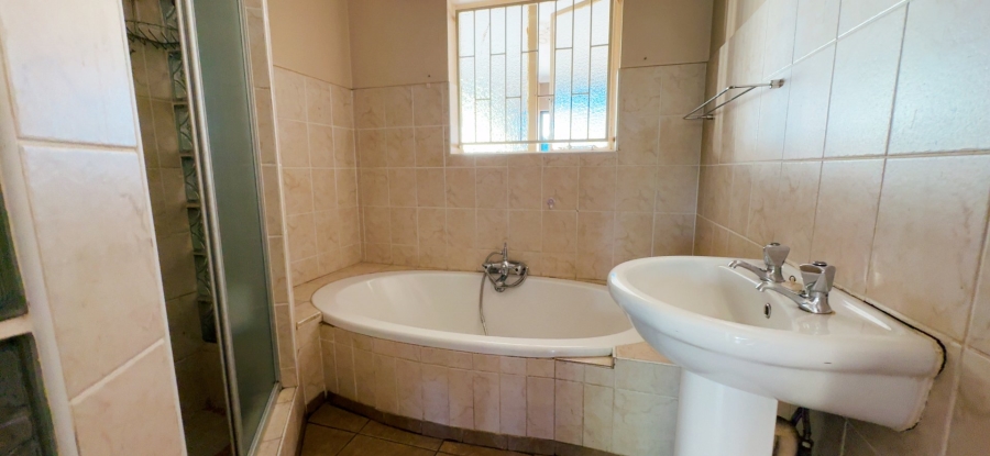 3 Bedroom Property for Sale in Three Rivers Gauteng