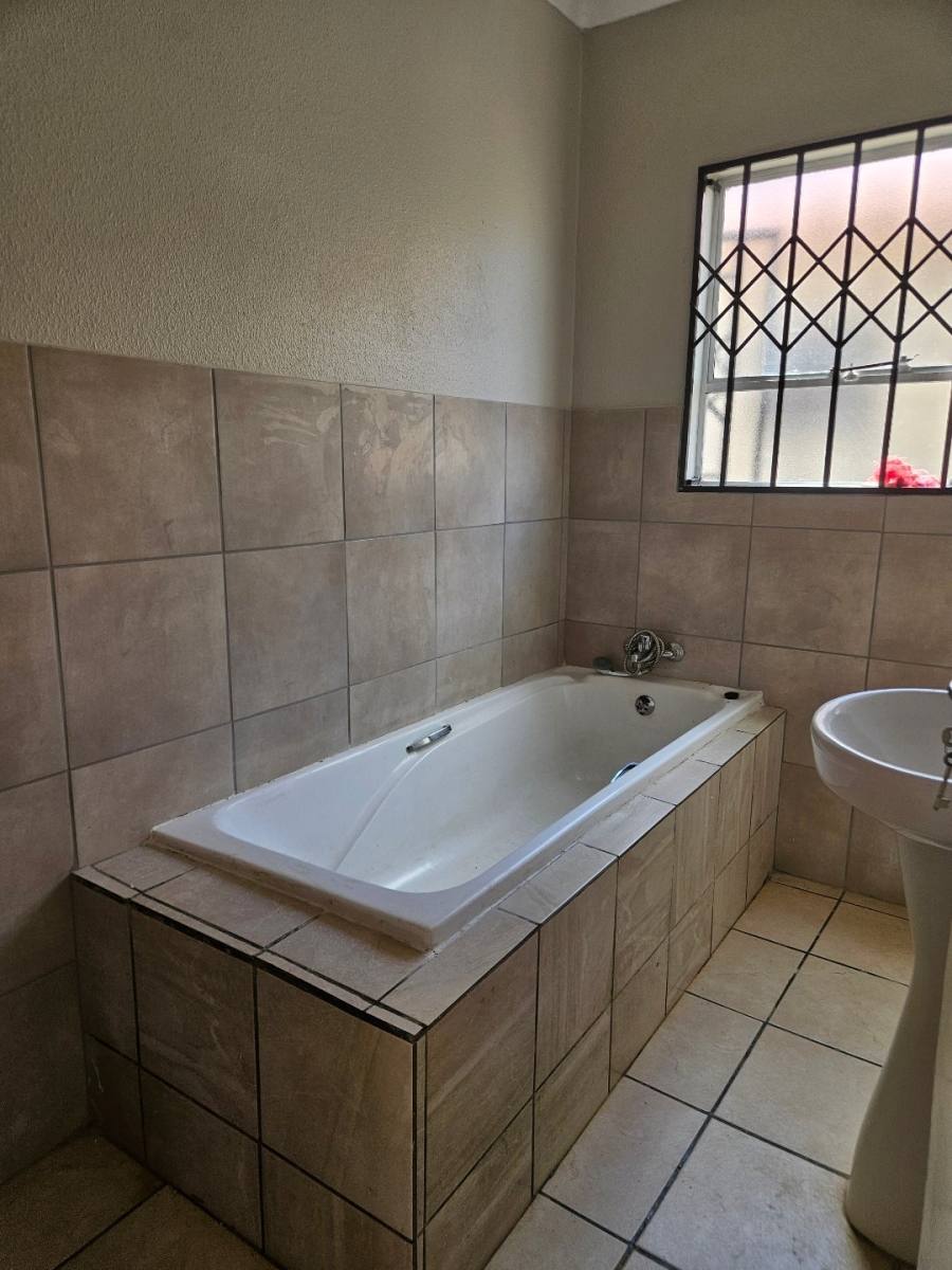 3 Bedroom Property for Sale in Delmore Park Gauteng