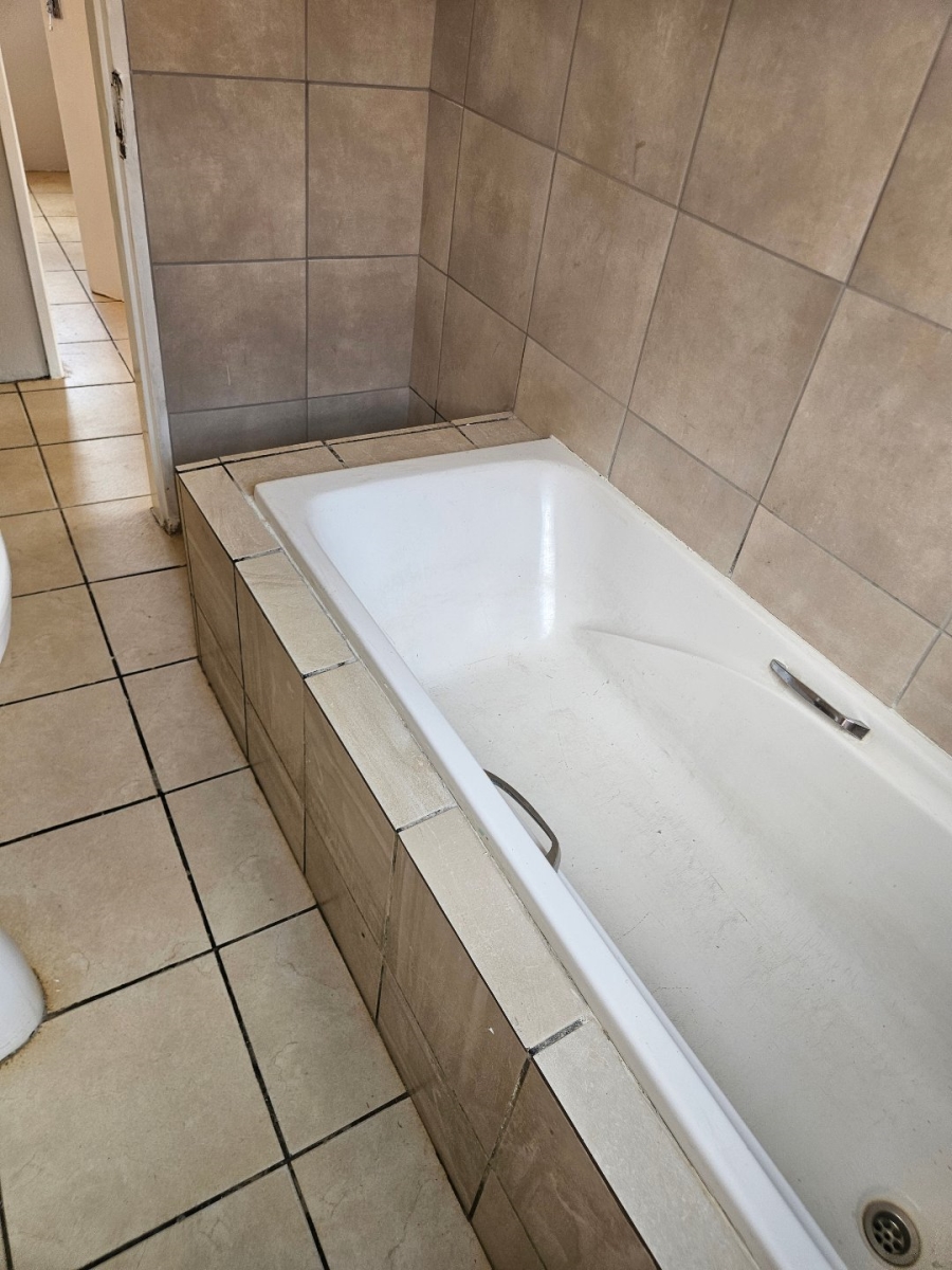 3 Bedroom Property for Sale in Delmore Park Gauteng