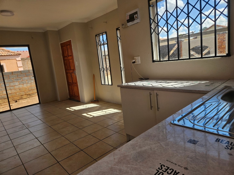 3 Bedroom Property for Sale in Delmore Park Gauteng