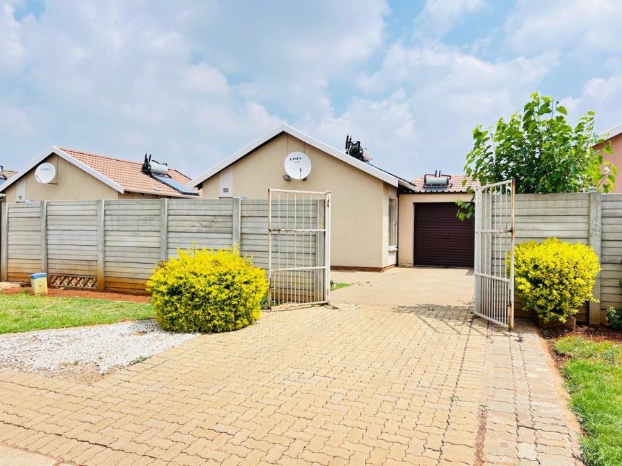 2 Bedroom Property for Sale in Sky City Gauteng