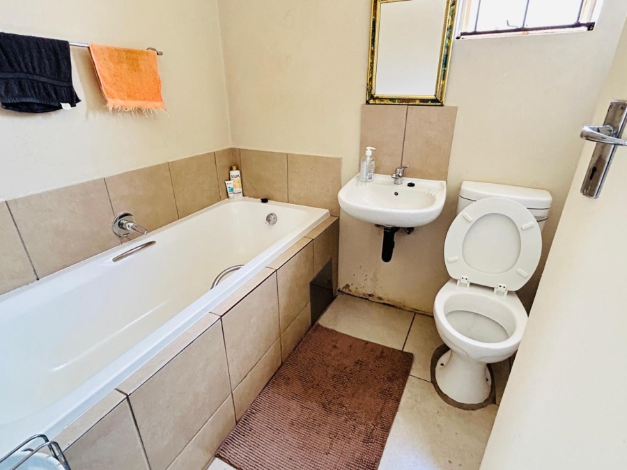 2 Bedroom Property for Sale in Sky City Gauteng
