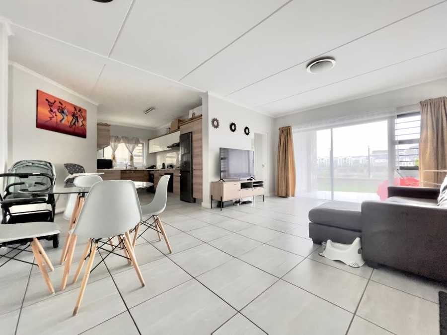 To Let 3 Bedroom Property for Rent in Waterfall Gauteng