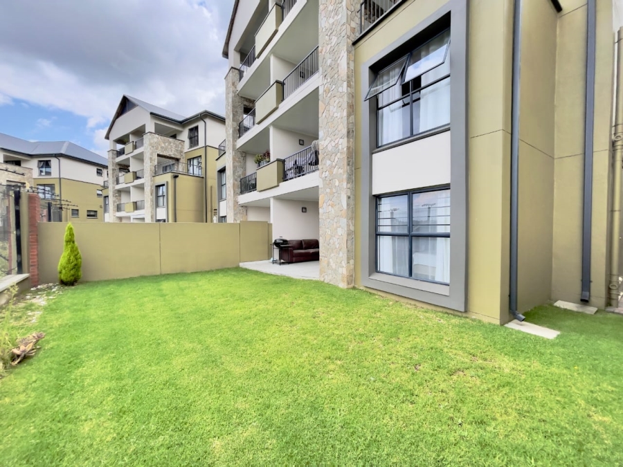 To Let 3 Bedroom Property for Rent in Waterfall Gauteng