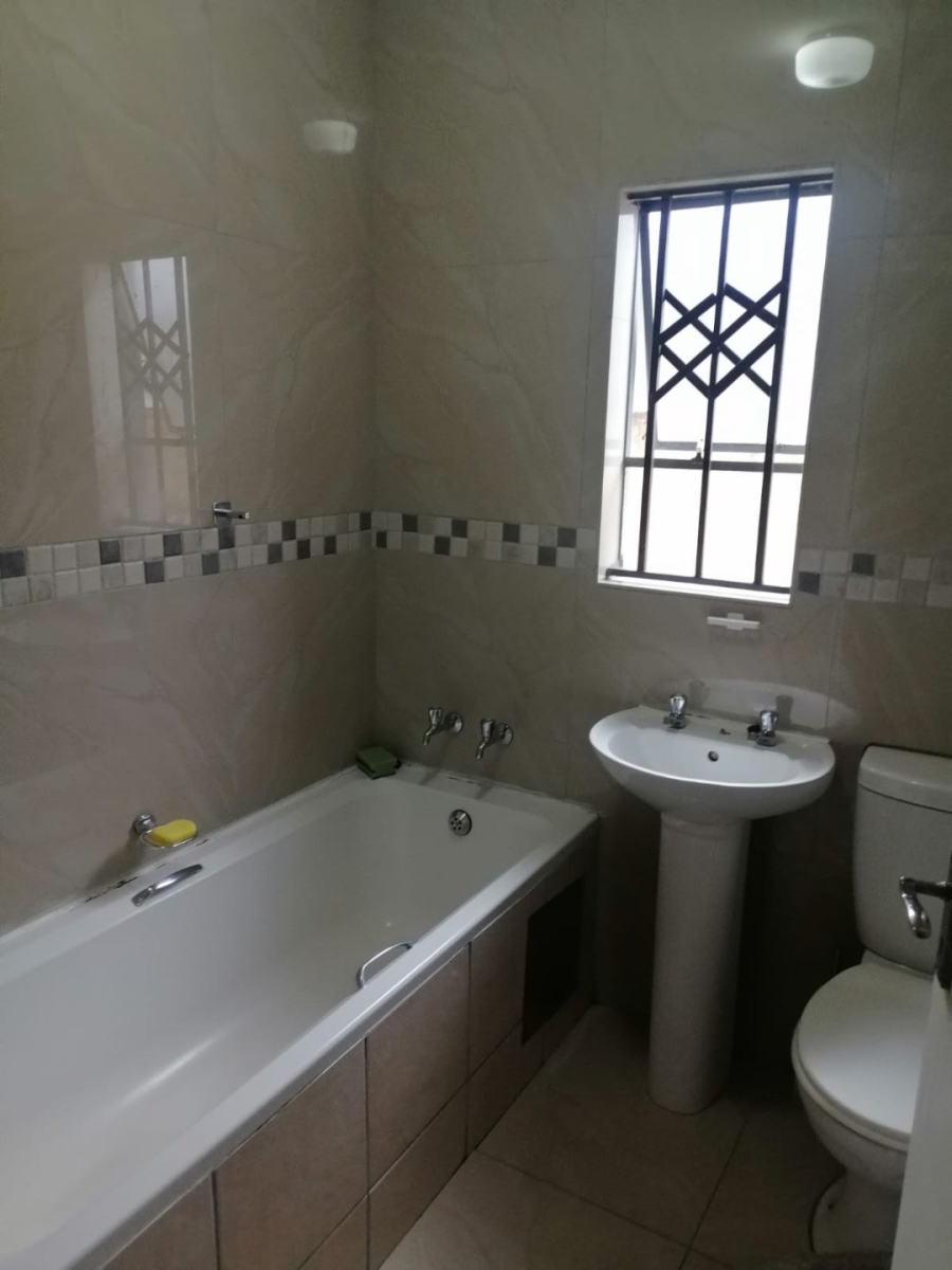 To Let 2 Bedroom Property for Rent in Riverside View Gauteng