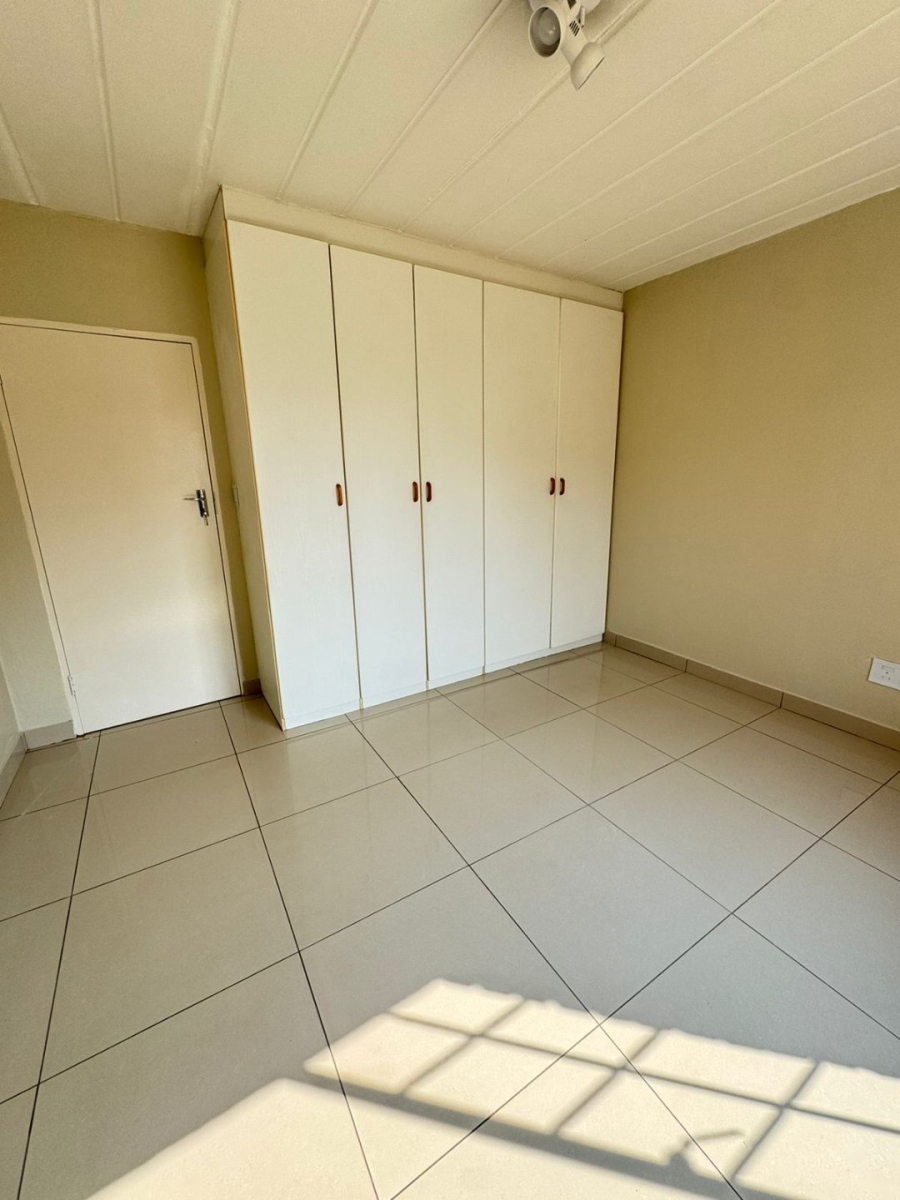 To Let 2 Bedroom Property for Rent in Noordwyk Gauteng