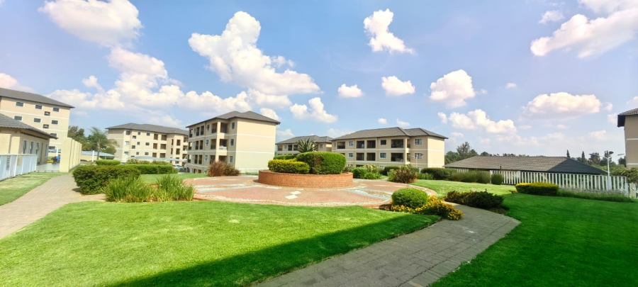 1 Bedroom Property for Sale in Lilianton Gauteng