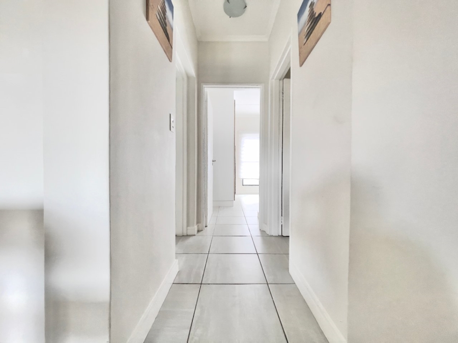 To Let 3 Bedroom Property for Rent in Waterfall Gauteng