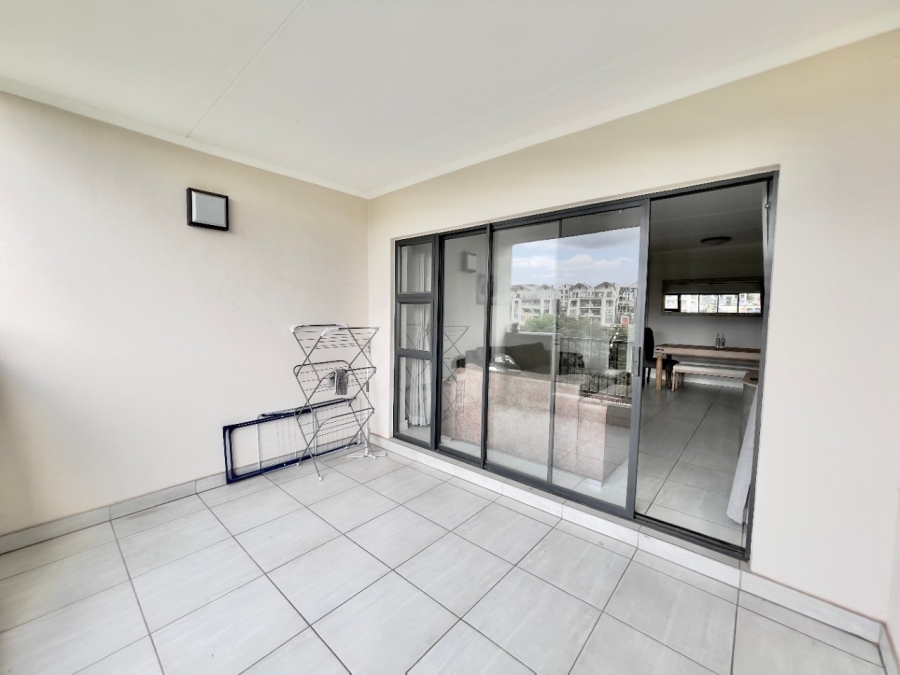 To Let 3 Bedroom Property for Rent in Waterfall Gauteng