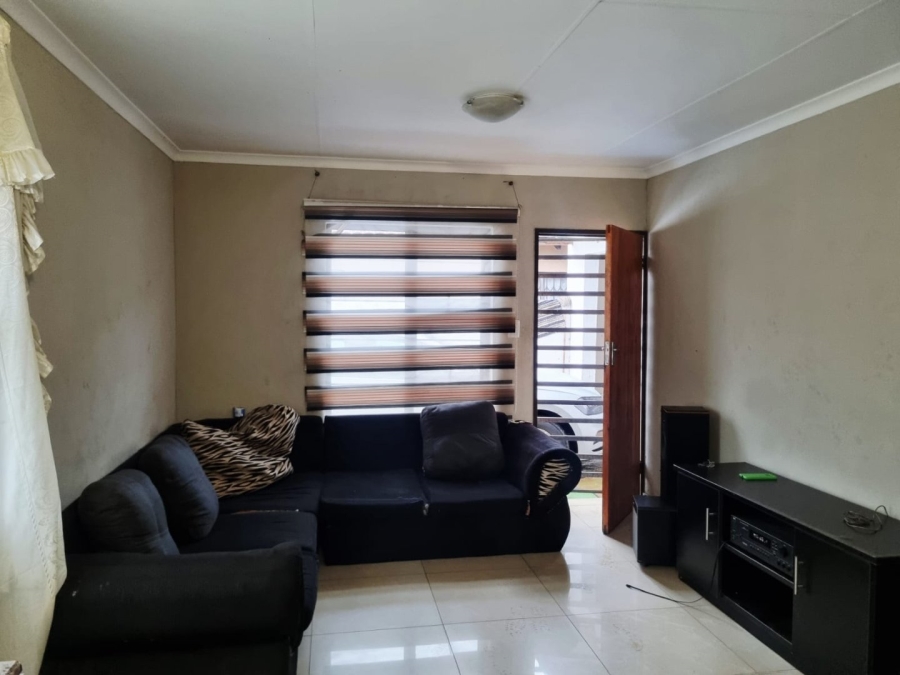 2 Bedroom Property for Sale in Windmill Park Gauteng