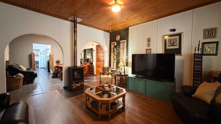 3 Bedroom Property for Sale in Pretoriusrus Gauteng