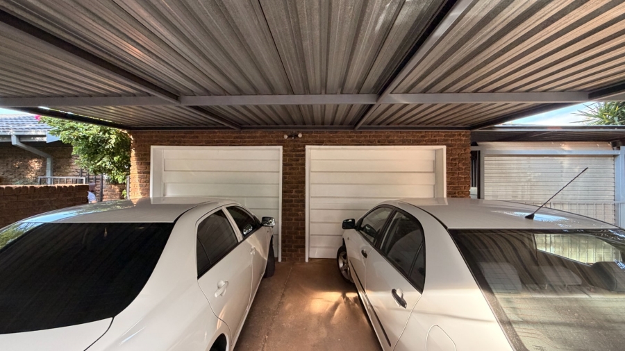 3 Bedroom Property for Sale in Pretoriusrus Gauteng