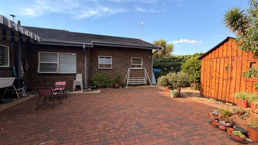 3 Bedroom Property for Sale in Pretoriusrus Gauteng