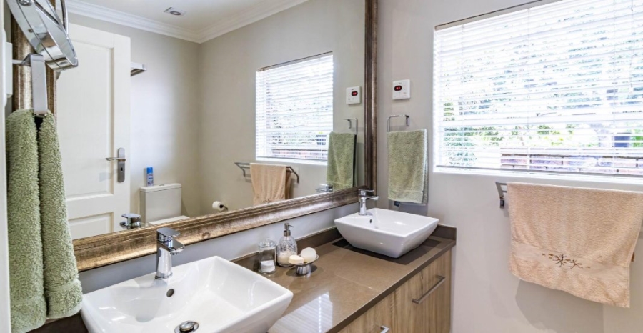 5 Bedroom Property for Sale in Bassonia Gauteng