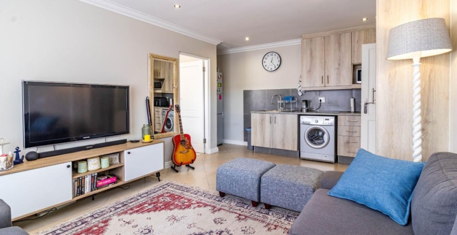 5 Bedroom Property for Sale in Bassonia Gauteng