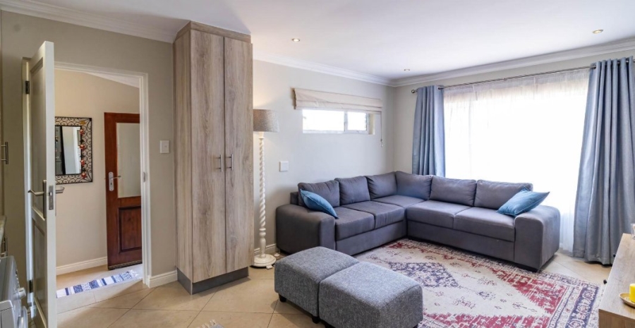 5 Bedroom Property for Sale in Bassonia Gauteng