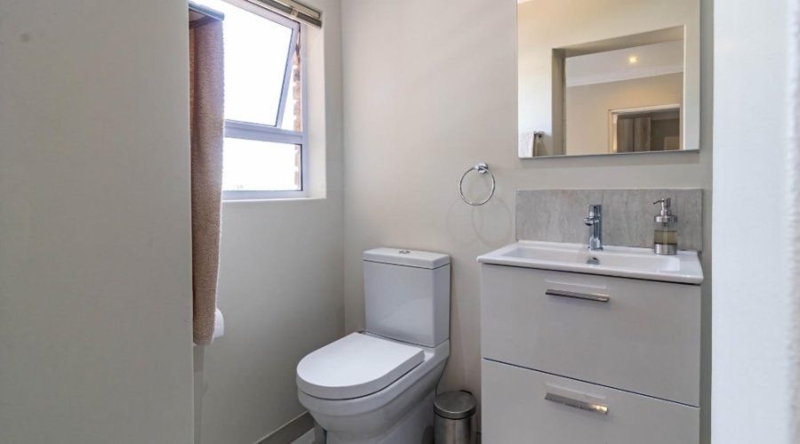 5 Bedroom Property for Sale in Bassonia Gauteng