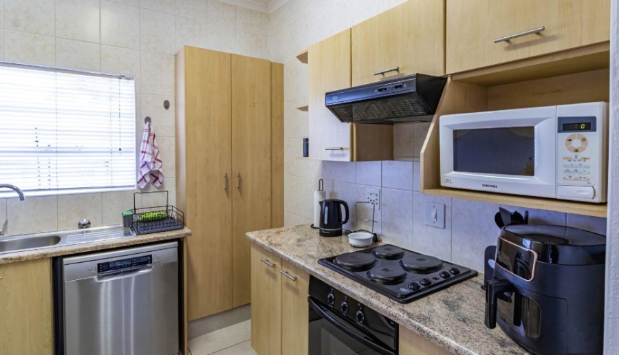 5 Bedroom Property for Sale in Bassonia Gauteng