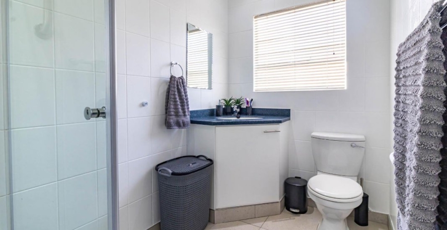 5 Bedroom Property for Sale in Bassonia Gauteng