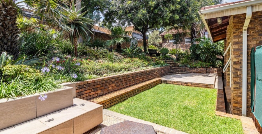 5 Bedroom Property for Sale in Bassonia Gauteng