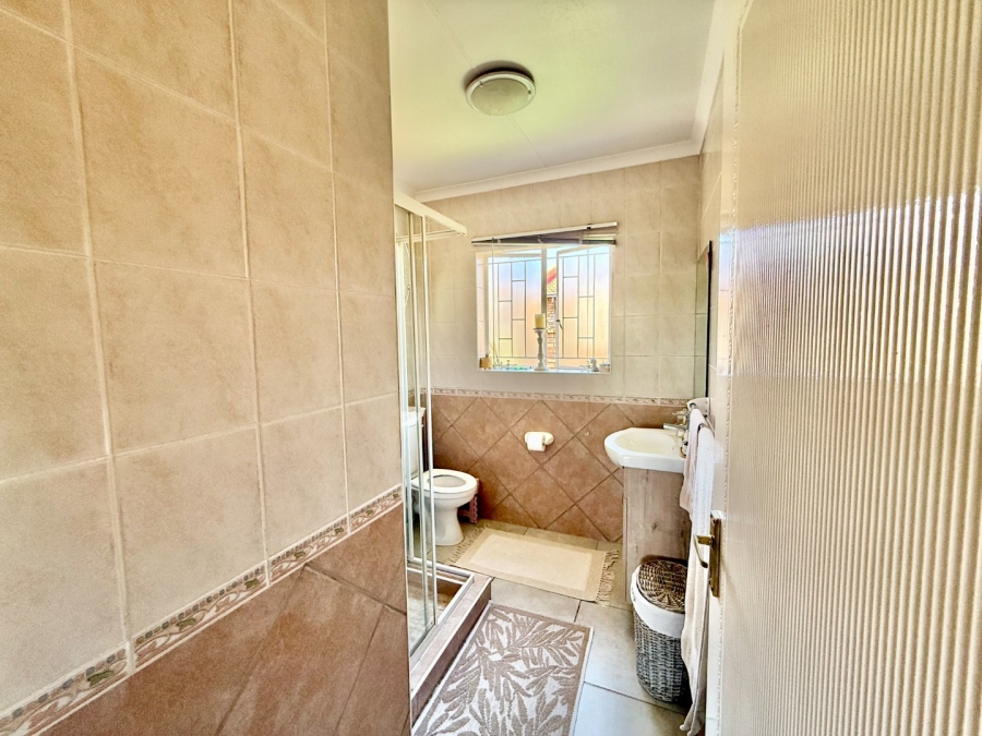 3 Bedroom Property for Sale in New Redruth Gauteng