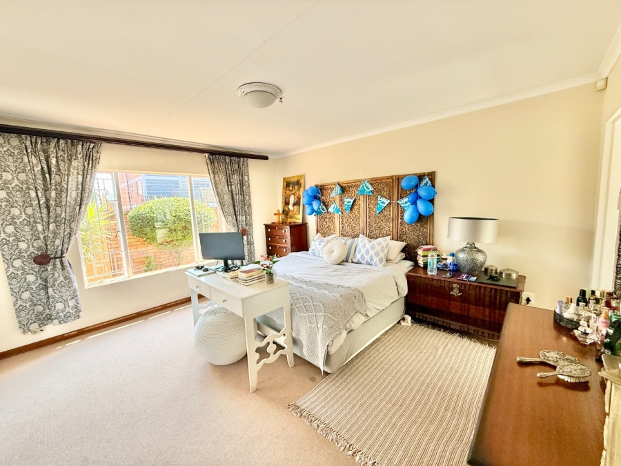 3 Bedroom Property for Sale in New Redruth Gauteng