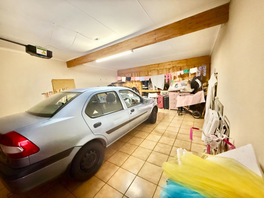 3 Bedroom Property for Sale in New Redruth Gauteng