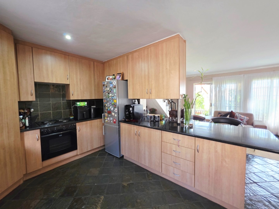 3 Bedroom Property for Sale in La Montagne Gauteng