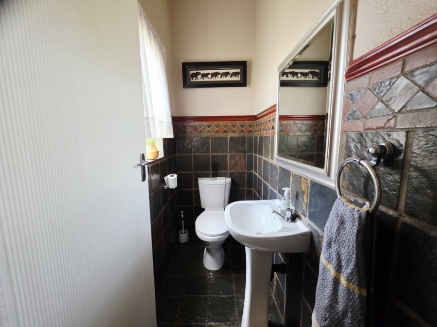 3 Bedroom Property for Sale in La Montagne Gauteng