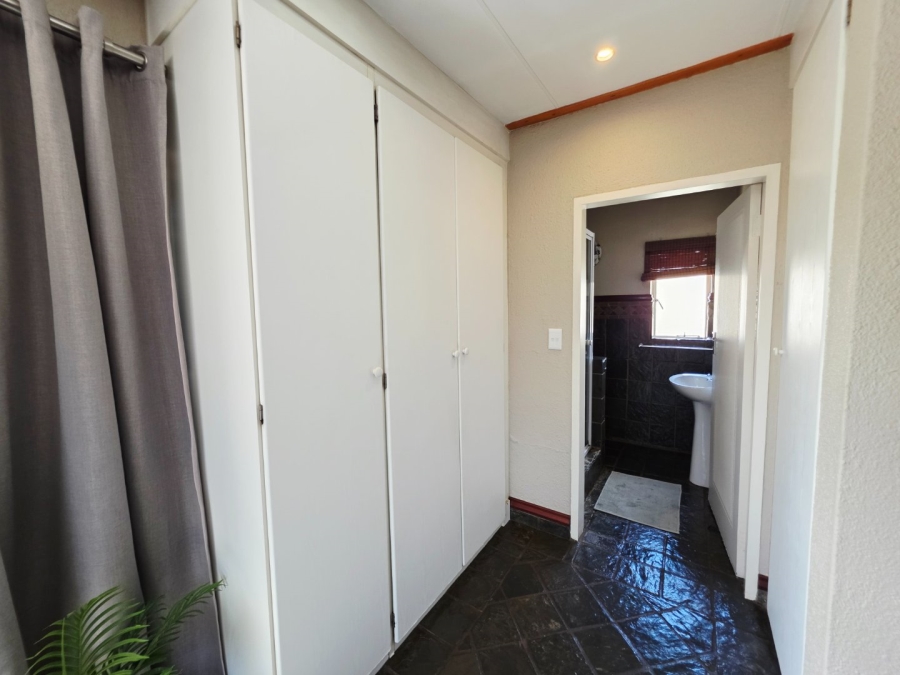 3 Bedroom Property for Sale in La Montagne Gauteng