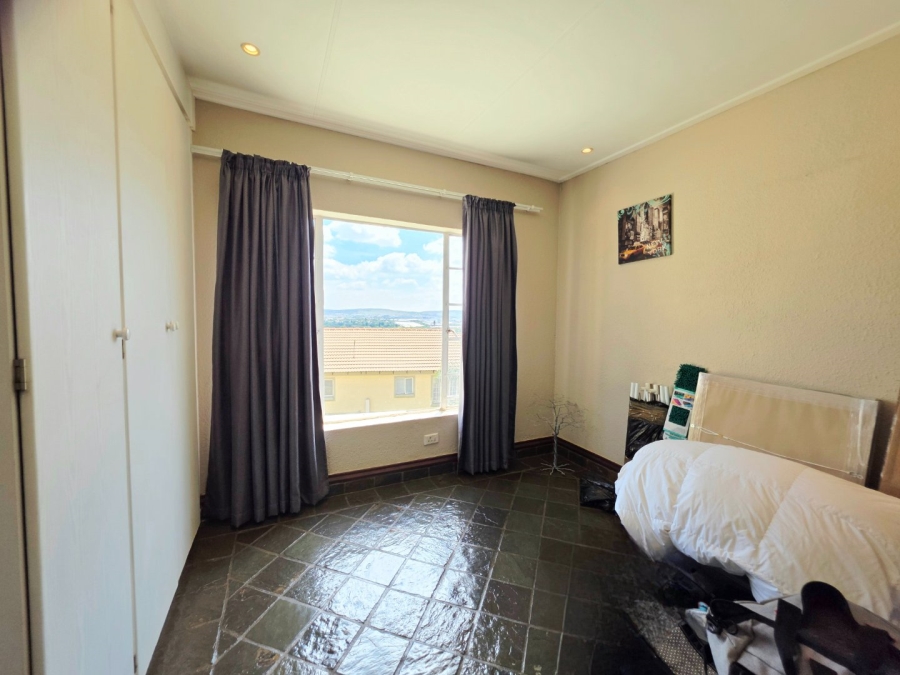 3 Bedroom Property for Sale in La Montagne Gauteng