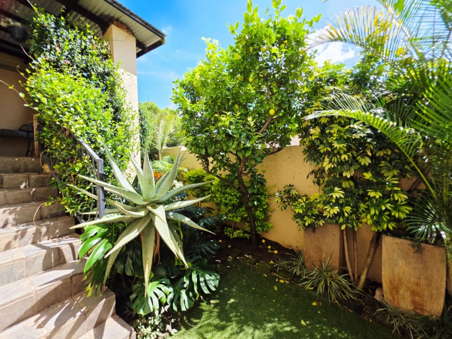 3 Bedroom Property for Sale in La Montagne Gauteng