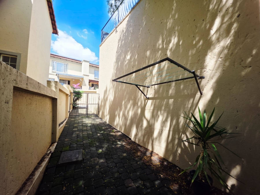 3 Bedroom Property for Sale in La Montagne Gauteng