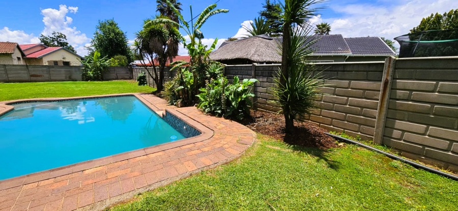 3 Bedroom Property for Sale in Brakpan North Gauteng