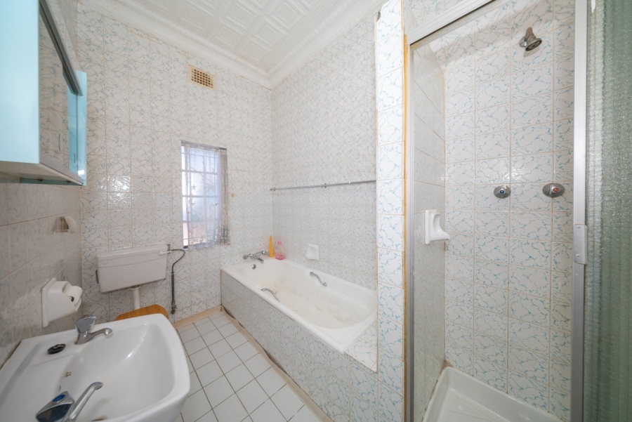 3 Bedroom Property for Sale in Symhurst Gauteng