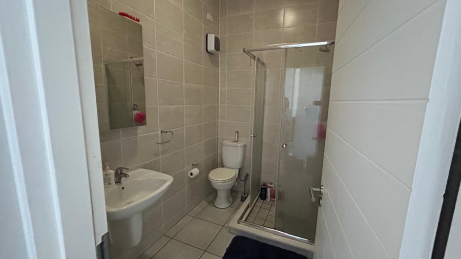 To Let 2 Bedroom Property for Rent in Linbro Park Gauteng