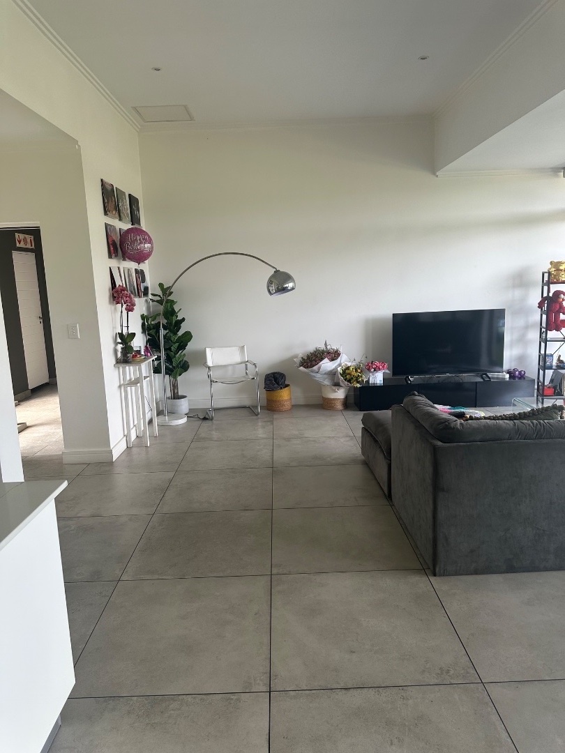 To Let 2 Bedroom Property for Rent in Rivonia Gauteng