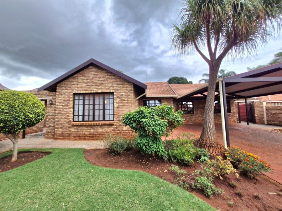 4 Bedroom Property for Sale in Montana Park Gauteng