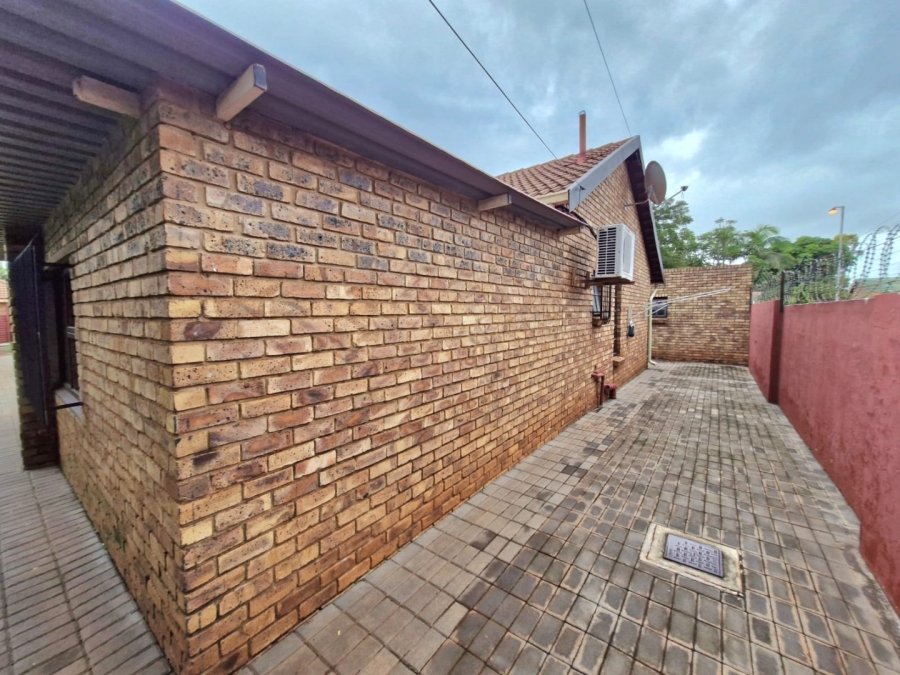 4 Bedroom Property for Sale in Montana Park Gauteng