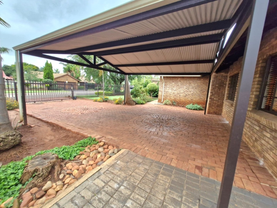 4 Bedroom Property for Sale in Montana Park Gauteng