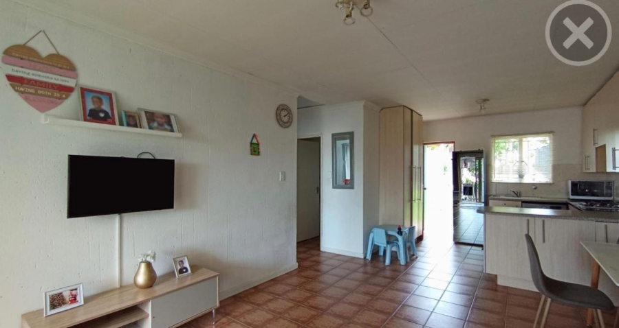 To Let 2 Bedroom Property for Rent in Greenstone Hill Gauteng