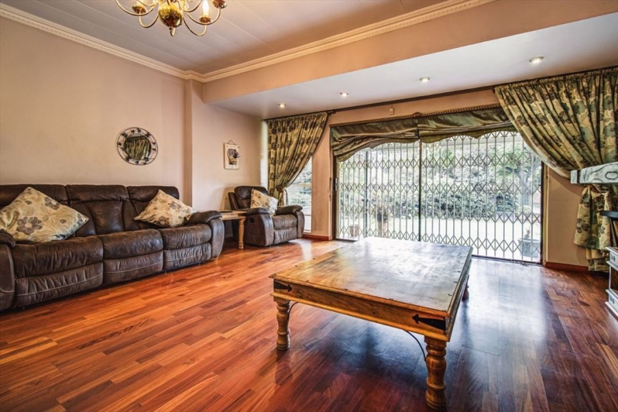 6 Bedroom Property for Sale in Pomona Gauteng