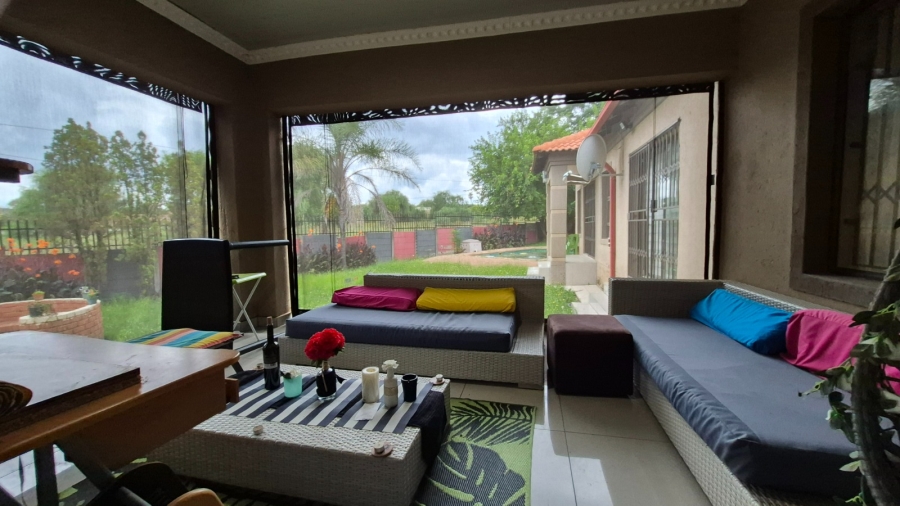 4 Bedroom Property for Sale in The Reeds Gauteng