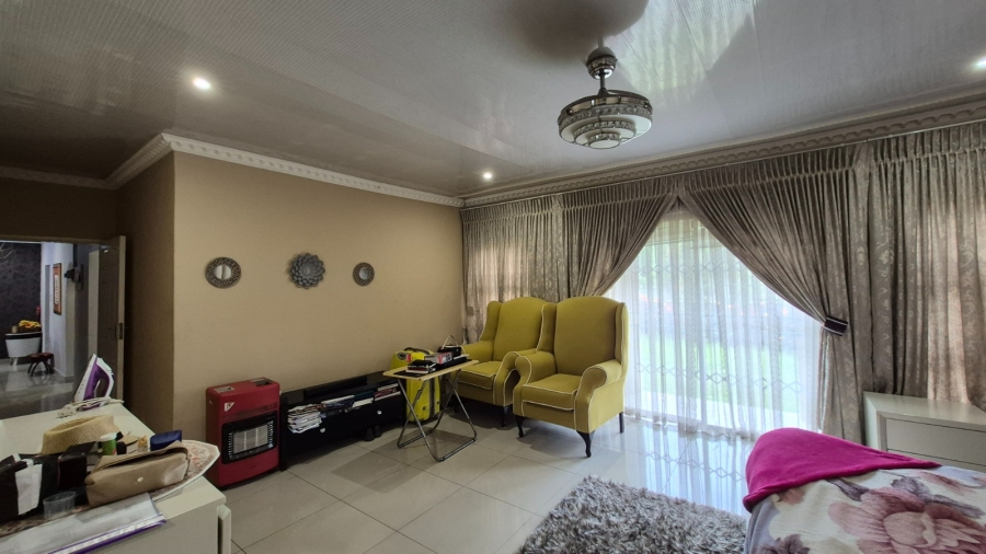4 Bedroom Property for Sale in The Reeds Gauteng