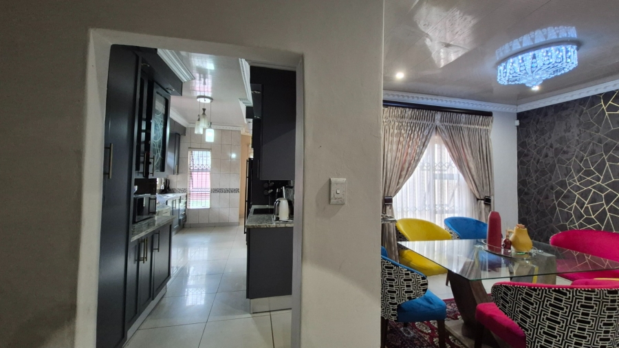 4 Bedroom Property for Sale in The Reeds Gauteng