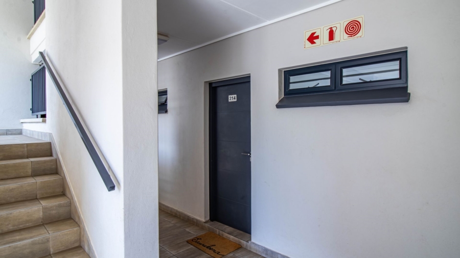 1 Bedroom Property for Sale in Aspen Hills Gauteng