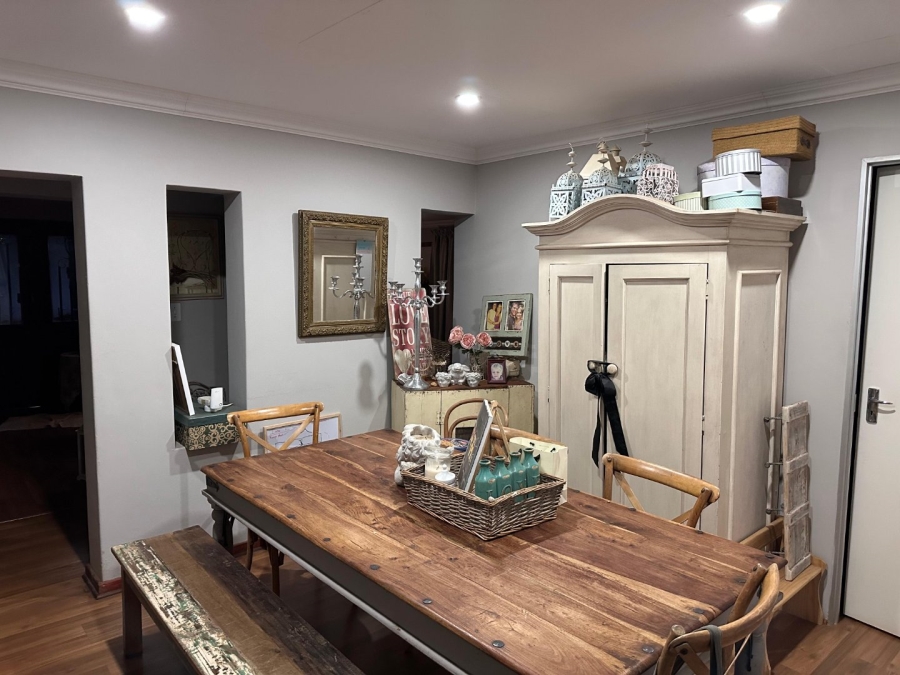 3 Bedroom Property for Sale in Elardus Park Gauteng