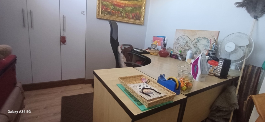 2 Bedroom Property for Sale in New Redruth Gauteng