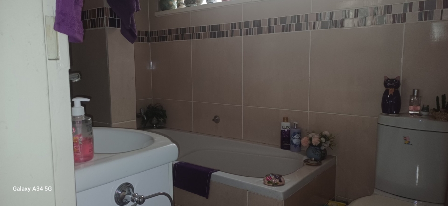 2 Bedroom Property for Sale in New Redruth Gauteng